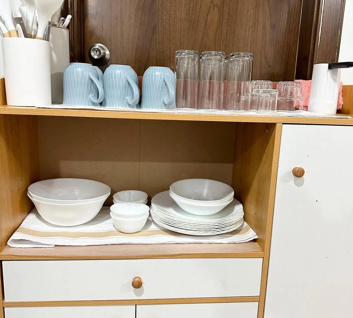 2-Bedroom Cozy Stay Near Bgc Μανίλα 0*,