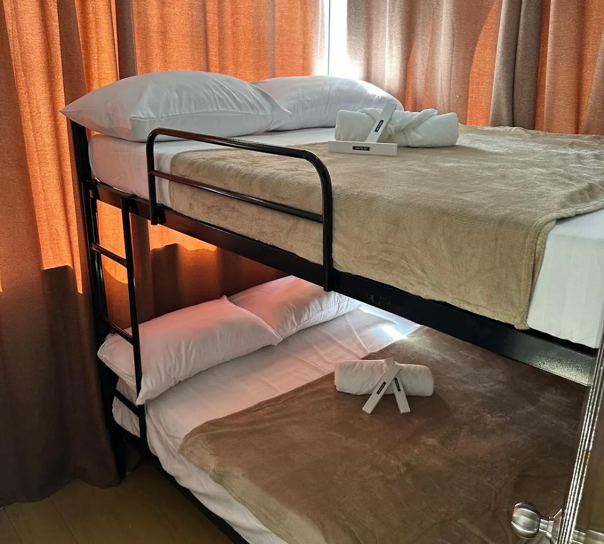2-Bedroom Cozy Stay Near Bgc Manila Apartment