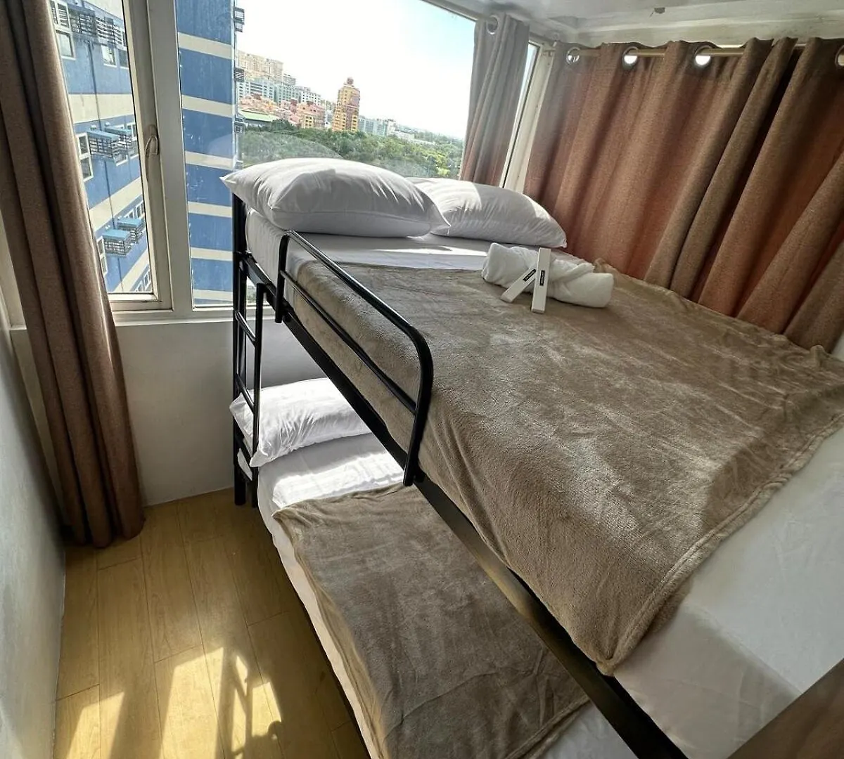 2-Bedroom Cozy Stay Near Bgc Manila 0*,  Philippines